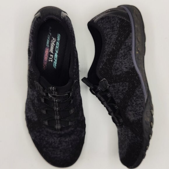 Skechers women's 7 Black Gray Breath Easy Opportuknity Slip-On Sneakers - Picture 1 of 11